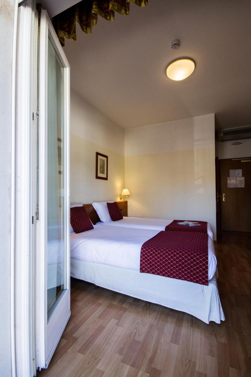 Hotel Sant'ilario 3*
